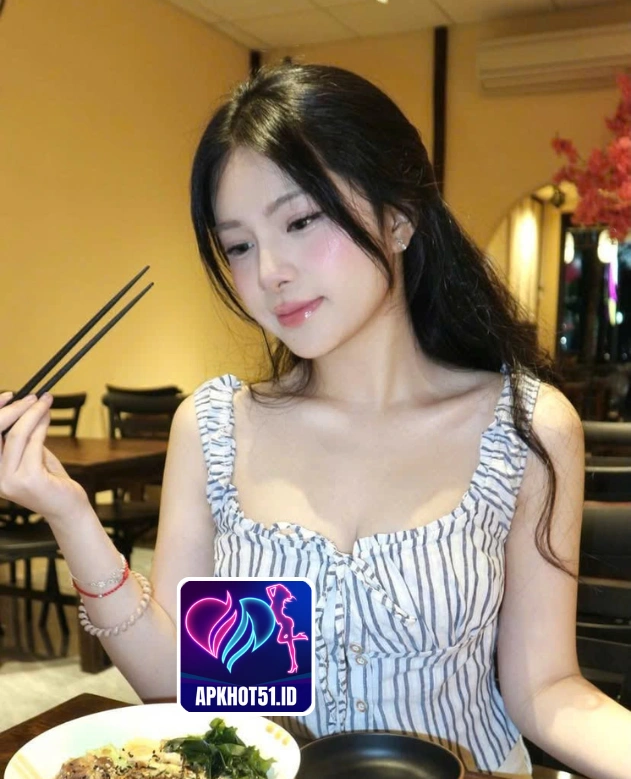 Emily Anderson APKHOT51.ID