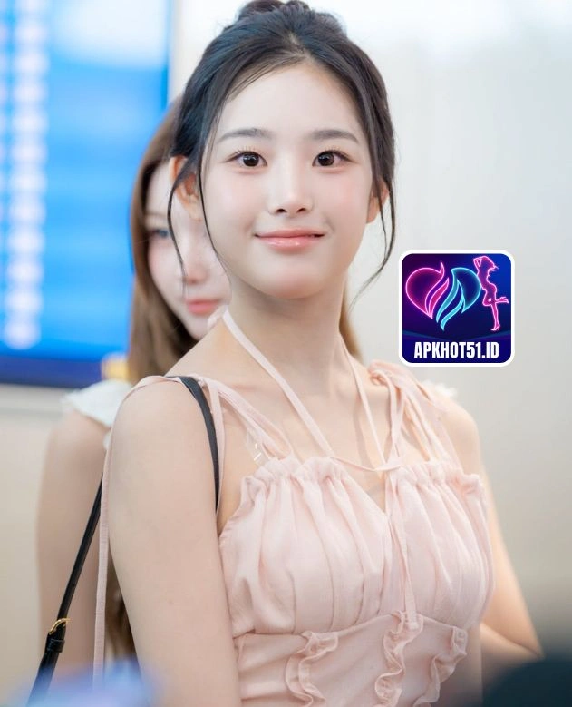 Olivia Lestari-APKHOT51.ID