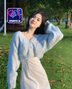 Sophia Russell-APKHOT51.ID